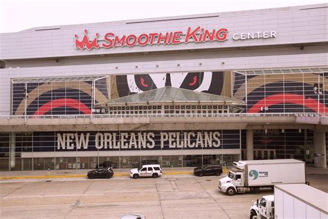 new orleans pelicans stadium address